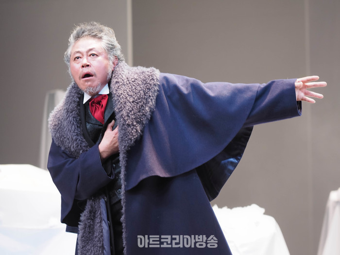 서울시극단 연극 '욘, John' 프레스콜(욘 가브리엘 보르크만 역 이남희) 2024.03.29 사진 ⓒ아트코리아방송 이용선 기자