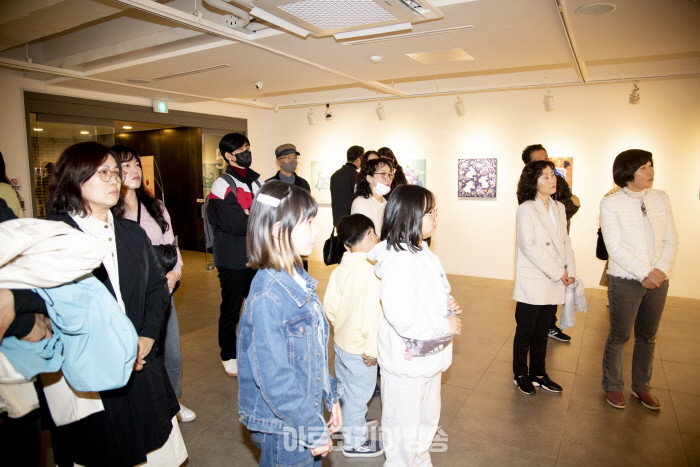 Art Dalcom Exhibition-아트달콤전 개막식 ‘도슨트 설명회’