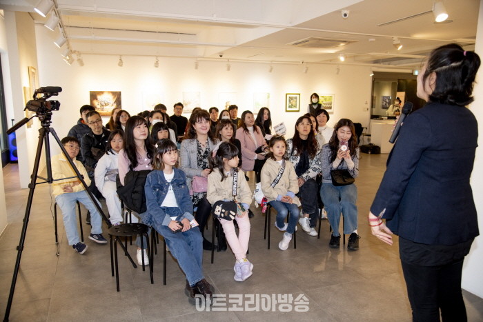 Art Dalcom Exhibition-아트달콤전 개막식 ‘도슨트 설명회’