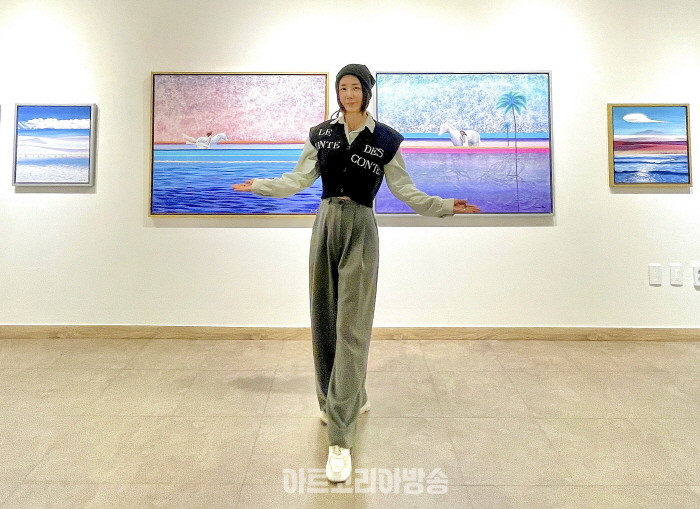 김리원 작가 39회 개인전 '흘러가니 아름다워'