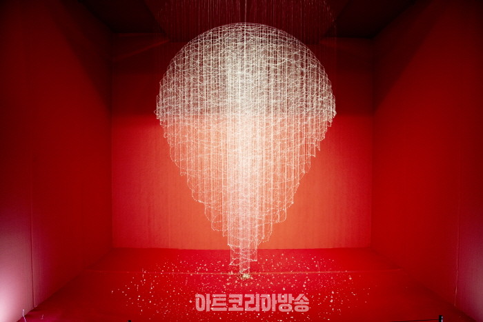 2024 화랑미술제 특별전 'ZOOM-IN EDITION 5'-이성재 작가