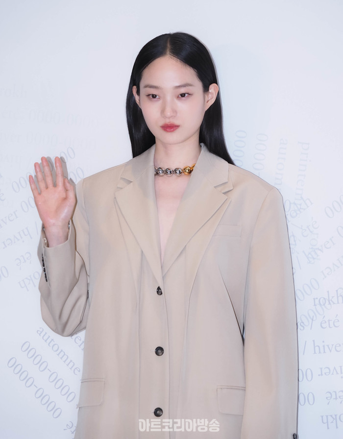 Rokh H&M 컬렉션 포토월 행사(모델 신현지) 2024.04.12 사진 ⓒ아트코리아방송 이용선 기자​