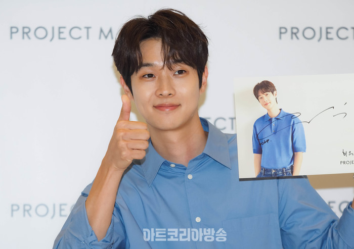 '프로젝트엠' 팬사인회 및 포토월 행사(최우식) 2024.04.13 사진 ⓒ아트코리아방송 이용선 기자​