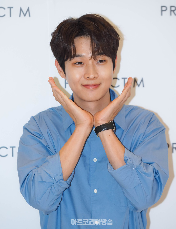 '프로젝트엠' 팬사인회 및 포토월 행사(최우식) 2024.04.13 사진 ⓒ아트코리아방송 이용선 기자​