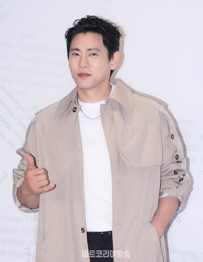 Rokh H&M 컬렉션 포토월 행사(유태오) 2024.04.12 사진 ⓒ아트코리아방송 이용선 기자​