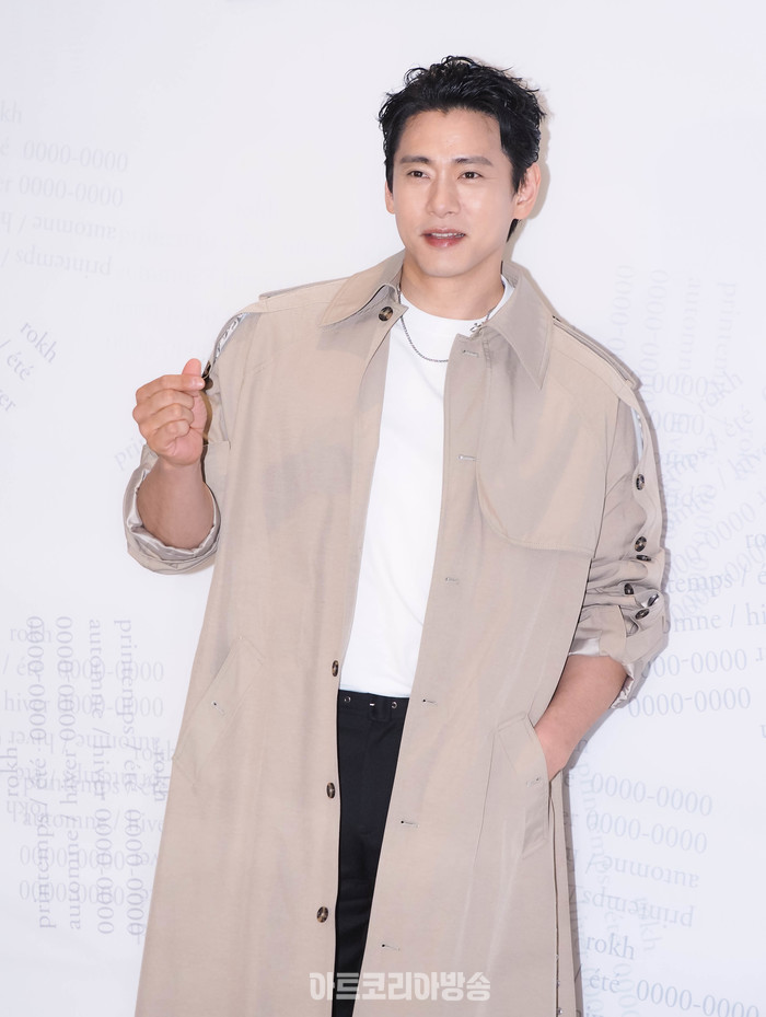 Rokh H&M 컬렉션 포토월 행사(유태오) 2024.04.12 사진 ⓒ아트코리아방송 이용선 기자​