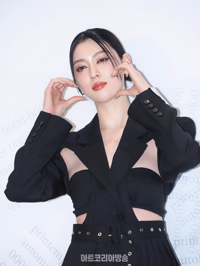 Rokh H&M 컬렉션 포토월 행사(미요시 아야카) 2024.04.12 사진 ⓒ아트코리아방송 이용선 기자​