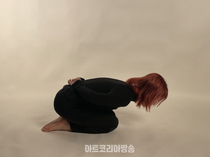 Kylie Rah 카일리 라 'Dismantling the Self-자아해체하기'