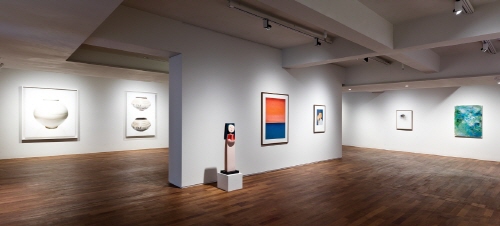 가나아트센터 전시장