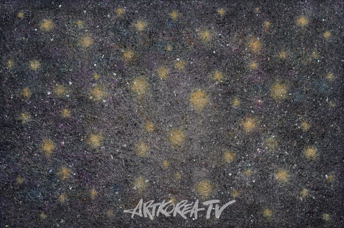 심현-빛의조우,120x180cm(1),나무에 숯,자개 혼합기법,2023