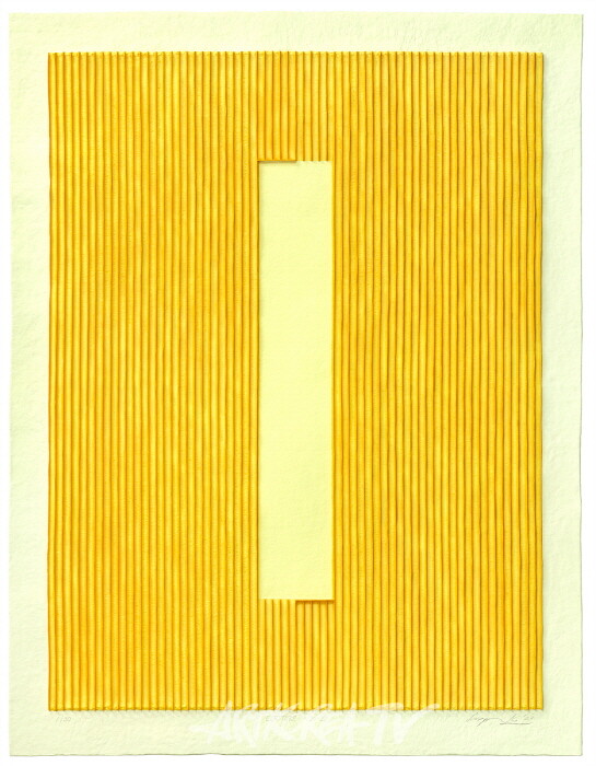 박서보(1931-2023)〈Écriture No. 20-22〉2022Relief print with Korean hanji paper and hand-coloring133 x 103 cm© PARKSEOBO FOUNDATION이미지 제공: 국제갤러리