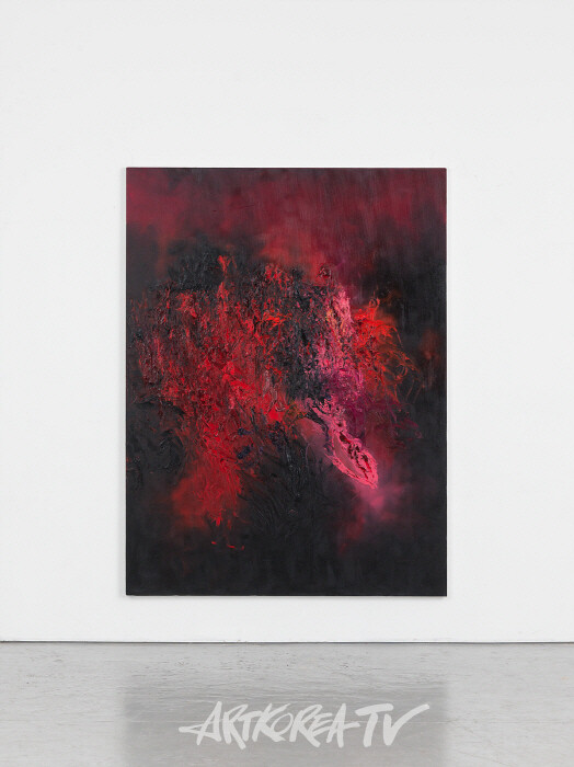 아니쉬 카푸어(b. 1954)〈Untitled〉2021Oil on canvas244 x 183 cm© Anish Kapoor. All rights reserved DACS/SACK, 2024 사진: Dave Morgan이미지 제공: 국제갤러리