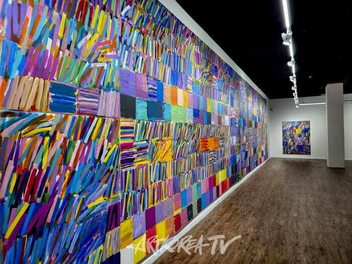 김천정 초대전 '쉼, 색동서재(色動書齋)'