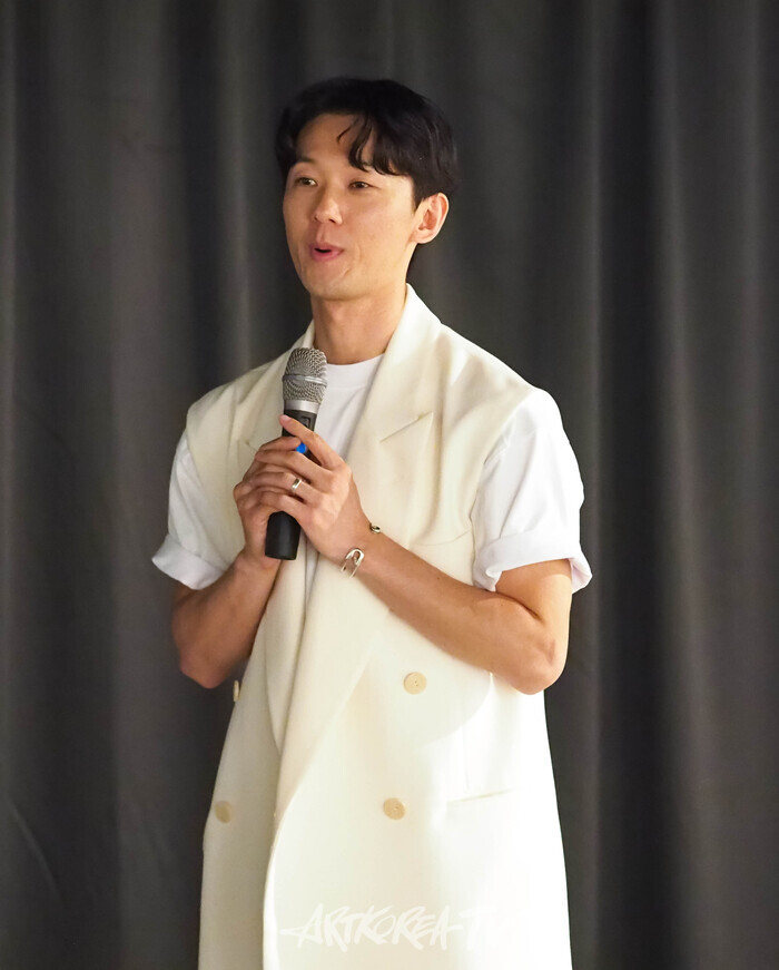 '2024 제14회 대한민국발레축제' 기획전시 'LAYER 레이어' 오프닝 행사( 아트디렉터 BAKi (박귀섭) 작가) 2024.05.04 사진 ⓒ아트코리아방송 이용선 기자