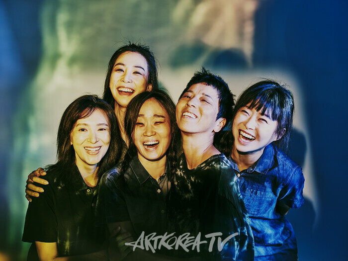 연극 '연안지대' (윤현길, 조한나, 정연주, 이미숙, 공지수(시계방향)) 제공 세종문화회관