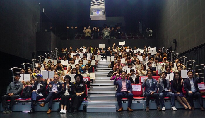 '제12회 GAF 공연예술제' 조직위원회 구성원과 참여자들. 제공 한국연기예술학회