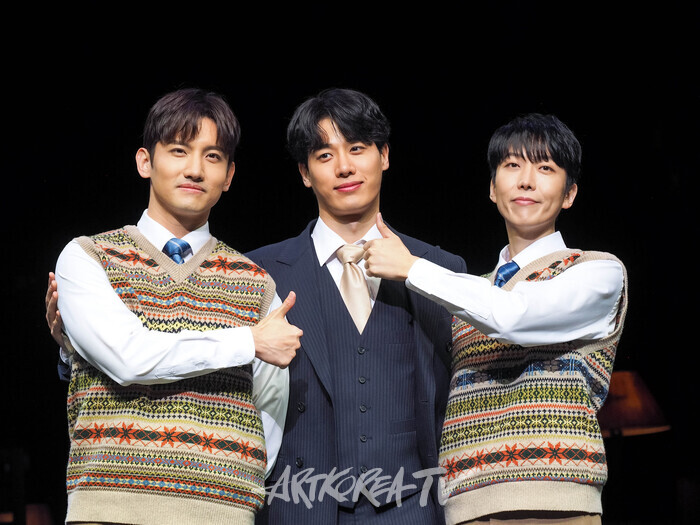뮤지컬 '벤자민 버튼' 프레스콜(벤자민 버튼 역 심창민-김성식-김재범). 2024.05.16 사진 ⓒ아트코리아방송 이용선 기자​