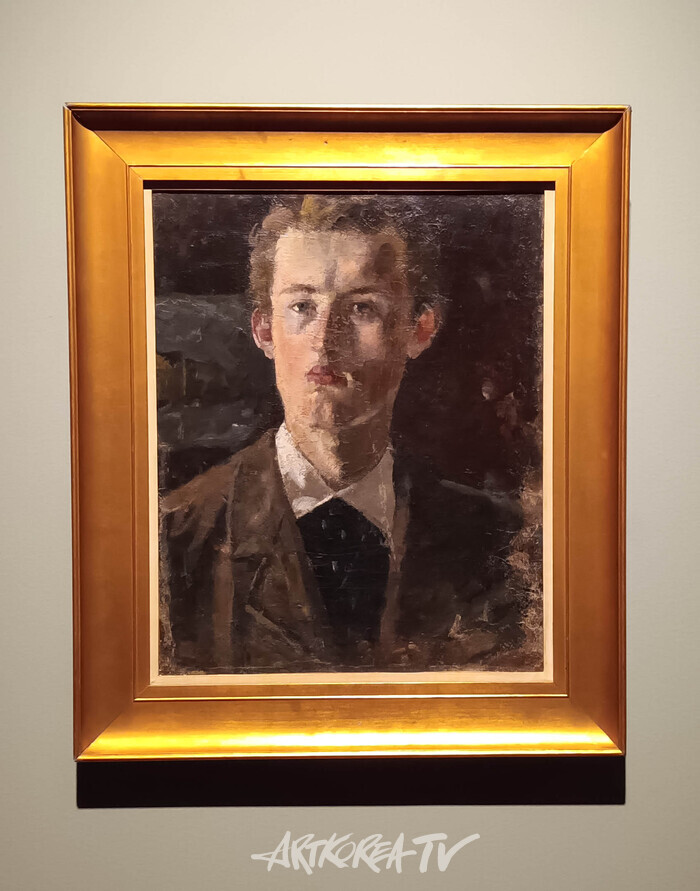'에드바르 뭉크: 비욘드 더 스크림' 전시(자화상 Self-Potrait 1882~1883, 패널에 유화물감,43.6x35.4cm, Oslo Museum). 2024.05.21 사진 ⓒ아트코리아방송 이용선 기자