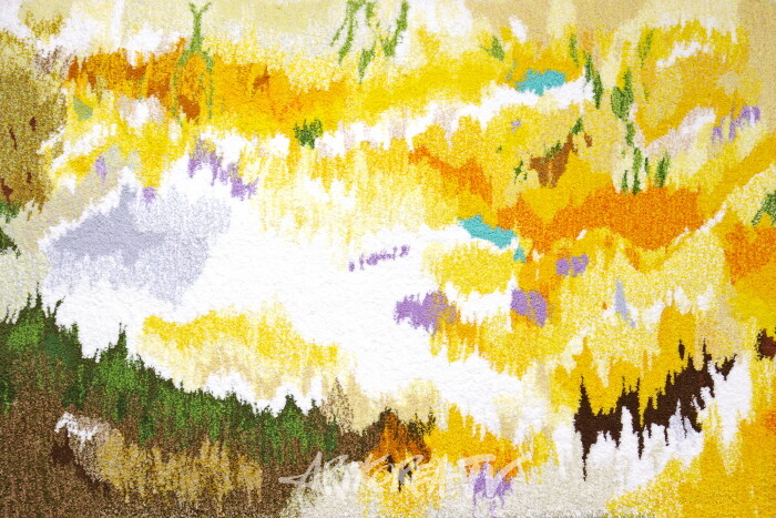 Apoa Kwon, 마음과 마음사이_노란 밤, 57 x 89cm, Acrylic yarn on cotton, Tufting, 2024