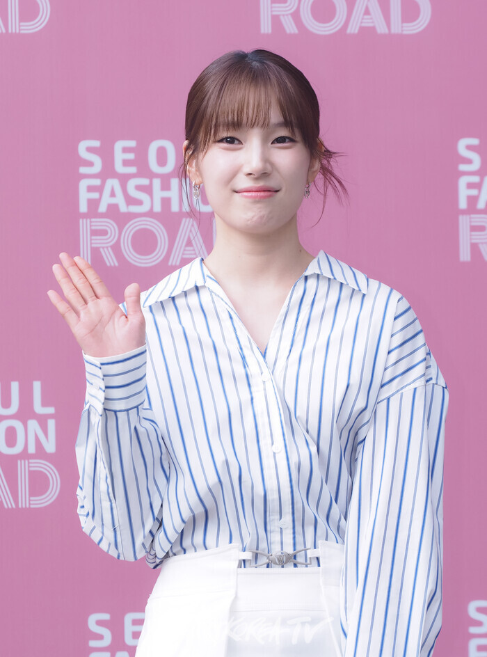 '서울패션로드 2024 at 석촌호수' 포토월 행사(한동희) 2024.05.31 사진 ⓒ아트코리아방송 이용선 기자