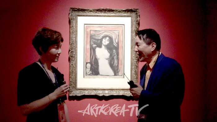 정다미 시각예술부 과장과 김종근 미술평론가