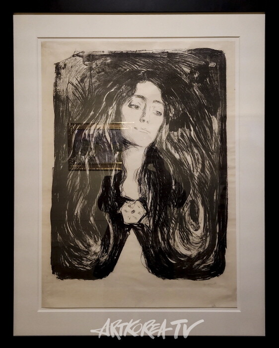 브로치, 에바 무도치