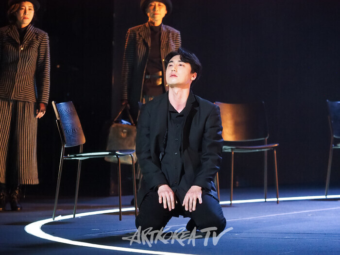 연극 '햄릿' 프레스콜(햄릿 역 이승주). 2024.06.13 사진 ⓒ아트코리아방송 이용선 기자