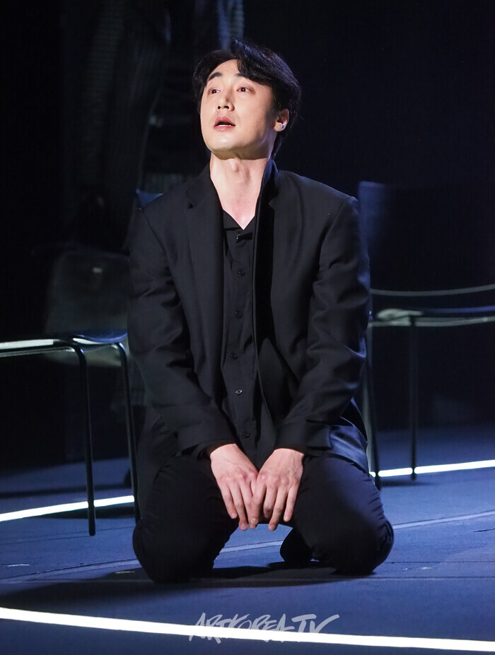 연극 '햄릿' 프레스콜(햄릿 역 이승주). 2024.06.13 사진 ⓒ아트코리아방송 이용선 기자