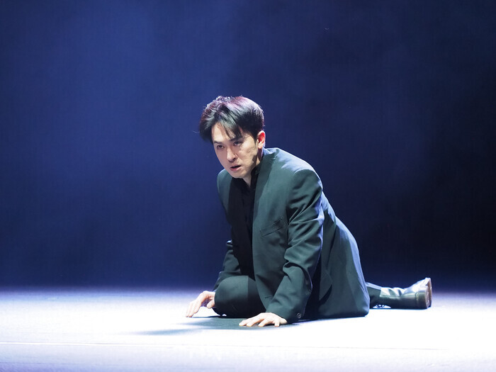 연극 '햄릿' 프레스콜(햄릿 역 강필석). 2024.06.13 사진 ⓒ아트코리아방송 이용선 기자