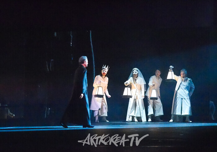 연극 '햄릿' 프레스콜(전무송, 정경순, 손숙, 손봉숙, 박정자). 2024.06.13 사진 ⓒ아트코리아방송 이용선 기자