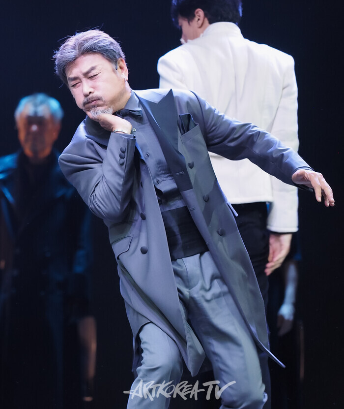 연극 '햄릿' 프레스콜(클로디어 스 역 길용우). 2024.06.13 사진 ⓒ아트코리아방송 이용선 기자