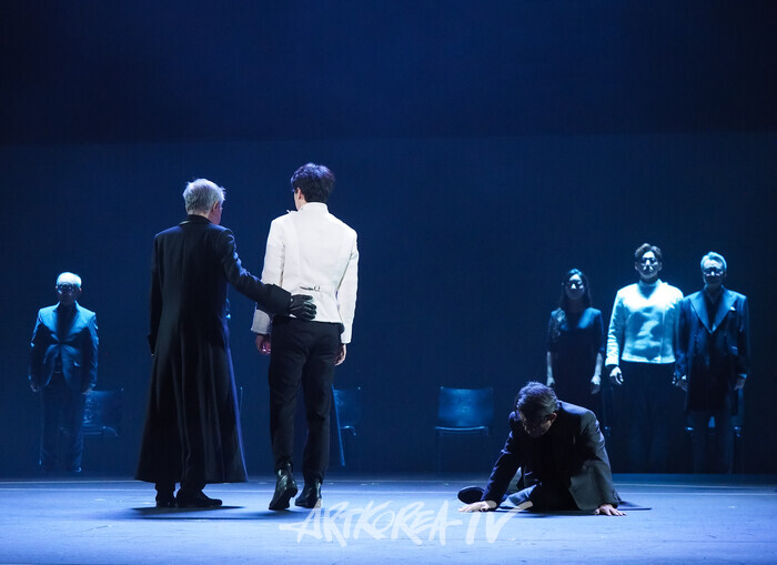 연극 '햄릿' 프레스콜. 2024.06.13 사진 ⓒ아트코리아방송 이용선 기자