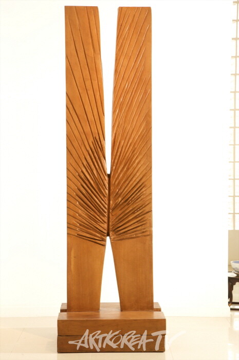 김윤신, 합이합일 분이분일(合二合一 分二分一)1993-No.105, 1993, 세드로, 220x69x57cm