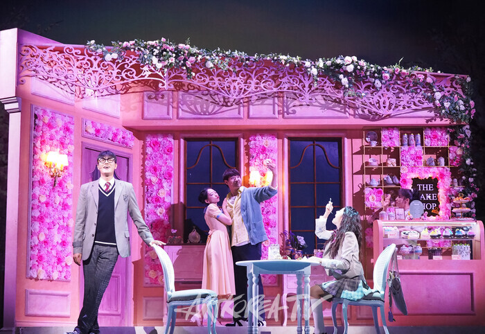 뮤지컬 '4월은 너의 거짓말'프레스콜(미야조노 카오리 역 이봄소리, 아리마 코세이 역 윤소호) 2024.07.04 사진 ⓒ아트코리아방송 이용선 기자