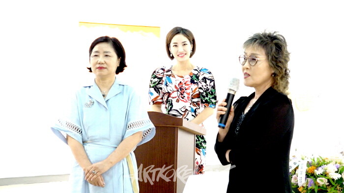 권순욱 작가 모친과 남기희 지도교사