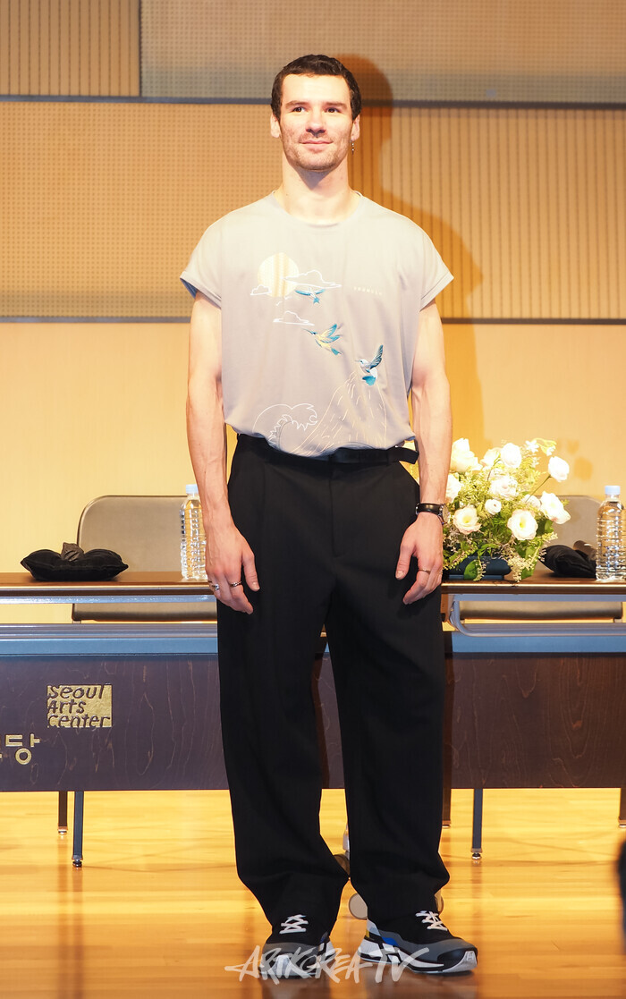 '파리 오페라 발레 에투알 갈라2024' 기자간담회(발레리노 폴 마르크(Paul Marque)) 2024.07.17 사진 ⓒ아트코리아방송 이용선 기자