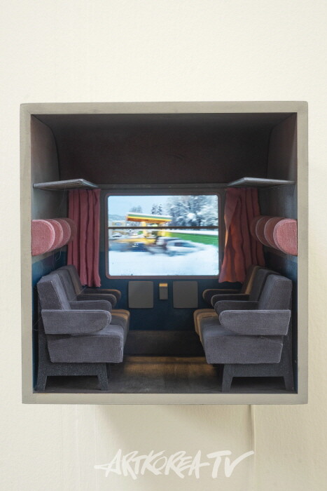 Jan Köchermann 개인전 'I told you so'