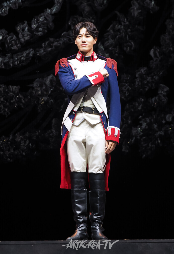 뮤지컬 '베르사유의 장미' 프레스콜(앙드레 그랑디에 역 김성식, 이해준) 2024.07.25 사진 ⓒ아트코리아방송 이용선 기자​