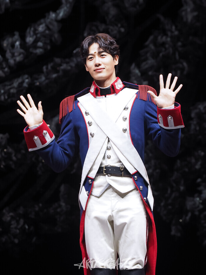 뮤지컬 '베르사유의 장미' 프레스콜(앙드레 그랑디에 역 김성식, 이해준) 2024.07.25 사진 ⓒ아트코리아방송 이용선 기자​