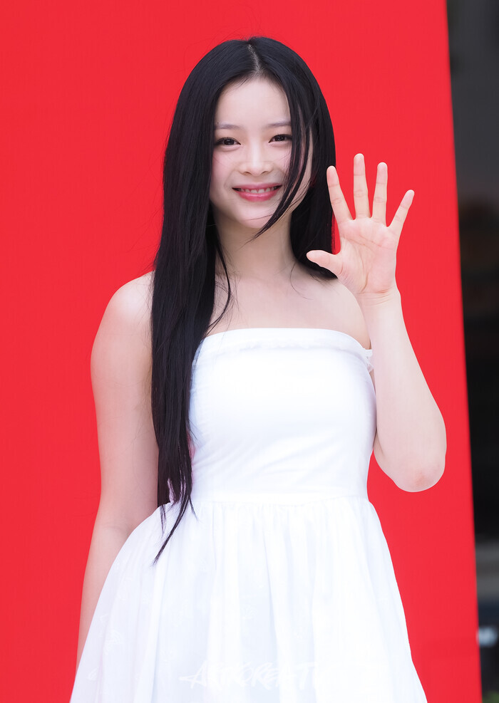 현대백화점면세점 동대문점 '에브리데이 현데이'(EVERYDAY HYUNDAY) 기념 포토월 행사(뉴진스 하니) 2024.08.01 사진 ⓒ아트코리아방송 이용선 기자​