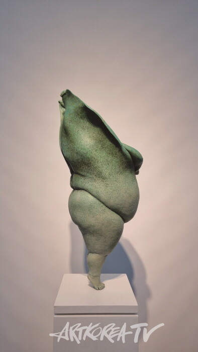 24 제주갤러리 공모선정, 김선일 개인전 'Dress Code'