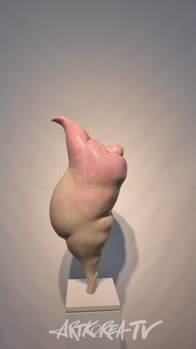 신체를 통한 관계의 코드화, 확장된 사회상으로서의 조각-김선일 작가_평론