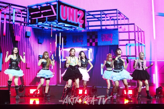 유니스(UNIS) 첫 번째 싱글 앨범 '큐리어스'(CURIOUS) 발매 기념 쇼케이스. 2024.08.06 사진 ⓒ 아트코리아방송 이용선 기자​