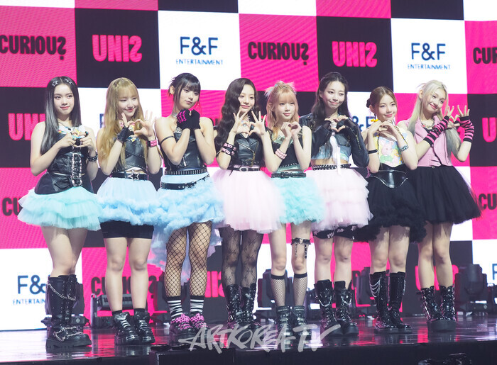 유니스(UNIS) 첫 번째 싱글 앨범 '큐리어스'(CURIOUS) 발매 기념 쇼케이스. 2024.08.06 사진 ⓒ 아트코리아방송 이용선 기자​