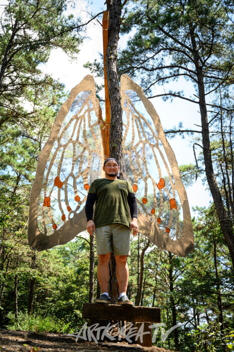 애니 시니만, PC 얀서 반 렌즈버그 (남아프리카공화국)_날개 셸터