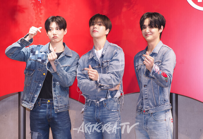 리바이스 성수동 스테이지 35 팝업 스토어 행사 (트레저 재혁, 준규, 지훈) 2024.08.22 사진 ⓒ아트코리아방송 이용선 기자​