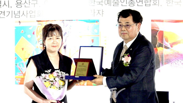 미디어예술대상 김은작 작가