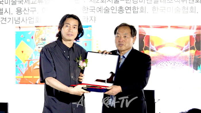 안견미술상 중국 동명광 작가