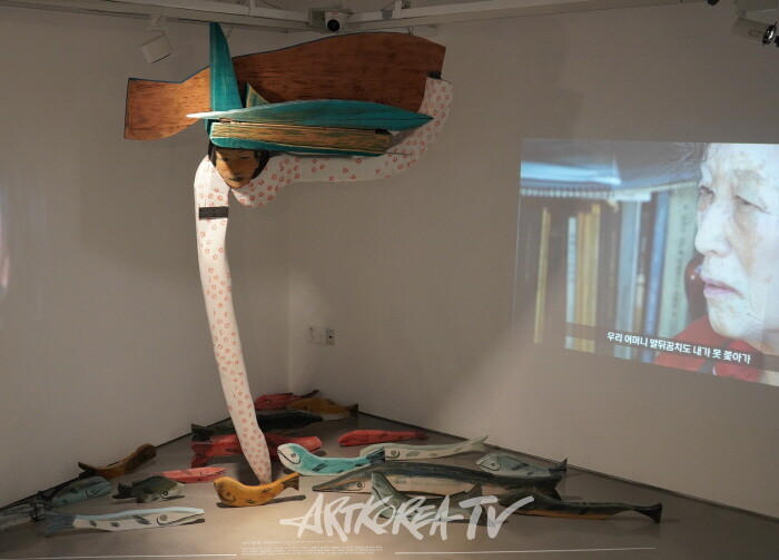 윤석남  2024년  김달진미술자료박물관 전시