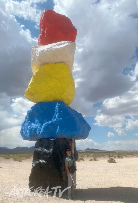 우고 론디노네의 '번 투 샤인'-한국예술가협회 금보성 이사장(백석대교수)